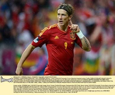 FUSSBALL EUROPAMEISTERSCHAFT 2012 VORRUNDE Spanien - Irland 14.06.2012 Fernando Torres (Spanien) bejubelt seinen Treffer  FUL2140612009