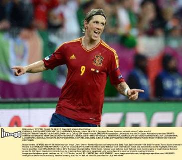 FUSSBALL EUROPAMEISTERSCHAFT 2012 VORRUNDE Spanien - Irland 14.06.2012 Fernando Torres (Spanien) bejubelt seinen Treffer zum 3:0  FUL2140612012