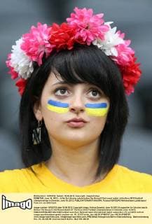 DONETSK, June 15, 2012 -- A fan for Ukraine reacts before the Group D 2nd round match at the Euro 2012 football championships in Donetsk, June 15, 2012. 