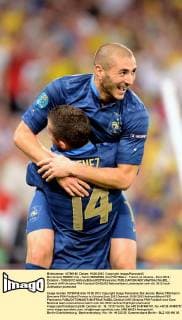 But Jeremy MENEZ (fra) - Karim BENZEMA (fra) FOOTBALL : France vs Ukraine - Euro 2012 - Donetsk - 15 06 2012 AnthonyBibard FEP Panoramic 