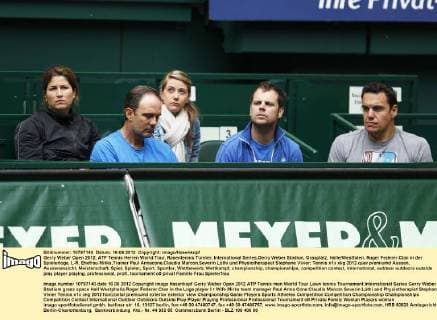 Gerry Weber Open 2012, ATP Tennis Herren World Tour, Rasentennis Turnier, International Series,Gerry Weber Stadion, Grasplatz, Halle Westfalen, Roger Federer Clan in der Spielerloge, L-R. Ehefrau Mirka,Trainer Paul Annacone,Claudia Marcon,Severin Lüthi und Physiotherapeut Stephane Vivier