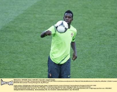 Silvestre Varela of Portugal Training session Portugal EK 2012 2011 2012 xVIxWillemxJanxDijkdrentxIVx 979428