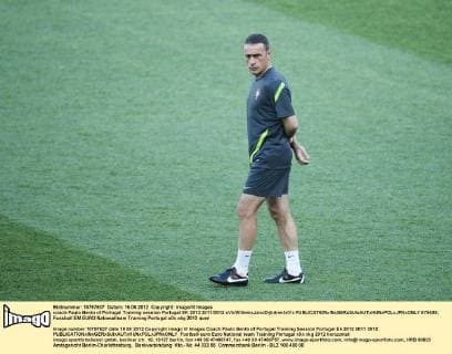 coach Paulo Bento of Portugal Training session Portugal EK 2012 2011 2012 xVIxWillemxJanxDijkdrentxIVx 979429