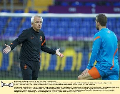 (L-R) coach Bert van Marwijk of Holland,Rafael van der Vaart of Holland Portugal v Netherlands Group B: UEFA EURO 2012 2011 2012 xVIxWillemxJanxDijkdrentxIVx 979768