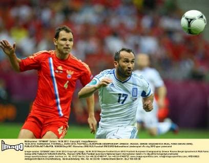 16.06.2012, WARSZAWA, FOOTBALL, EURO 2012, FOOTBALL EUROPEAN CHAMPIONSHIP, GREECE - RUSSIA, SERGEI IGNASHEVICH (RUS), FANIS GEKAS (GRE),  16062012toja187