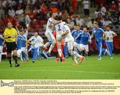 EURO 2012: football championship Group A match Russia vs. Greece on June 16, 2012 in Warsaw. Greek players celebrate the victory over Russia  EN_01033728_0066
