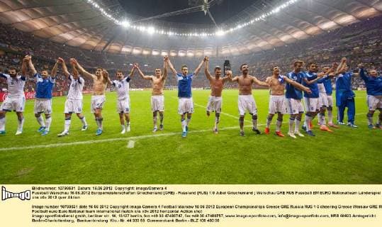 Fussball Warschau 16.06.2012 Europameisterschaften Griechenland (GRE) - Russland (RUS) 1:0 Jubel Griechenland