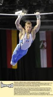 17.06.2012, Düsseldorf: Fabian Hambüchen (Niedergirmes Deutschland) am Reck Finale bei den deutschen Meisterschaften im Turnen 2012.