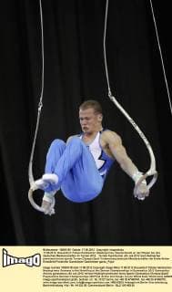 17.06.2012, Düsseldorf: Fabian Hambüchen (Niedergirmes Deutschland) an den Ringen bei den deutschen Meisterschaften im Turnen 2012.