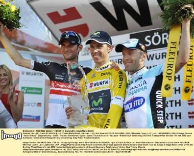 Podium vlnr - (2.) Frank SCHLECK ( LUX Team RadioShack - Nissan ) - (1.) Rui Alberto COSTA DA FARIA ( POR Movistar Team ) - (3.) Levi LEIPHEIMER ( USA Omega Pharma - Quick Step ) - Siegerehrung - Jubel - Freude - Emotionen - quer - Event: Tour de Suisse - 9.Etappe - Näfels nach Sörenberg 215.8 km