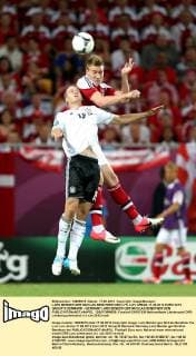 LARS BENDER GER NICKLAS BENDTNER DEN LVIV LVIV ARENA 17.06.2012 EURO 2012 GROUP B DENMARK - GERMANY LARS BENDER GER NICKLAS BENDTNER DEN  120617MIN005
