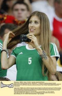 Cathy Fischer, Freundin von Mats Hummels - Deutschland - Gruppenspiel, Gruppe B , Deutsche Fussball Nationalmannschaft, DFB EM Euro 2012 am 17.06.2012 in Lviv, Lemberg