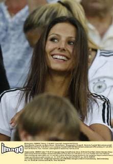 Silvia Meichel, Freundin von Mario Gomez - Deutschland - Gruppenspiel, Gruppe B , Deutsche Fussball Nationalmannschaft, DFB EM Euro 2012 am 17.06.2012 in Lviv, Lemberg