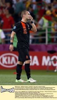 (L-R) Wesley Sneijder of Holland Portugal v Netherlands Group B: UEFA EURO 2012 2011 2012 xVIxHenkxJanxDijksxIVx 981905