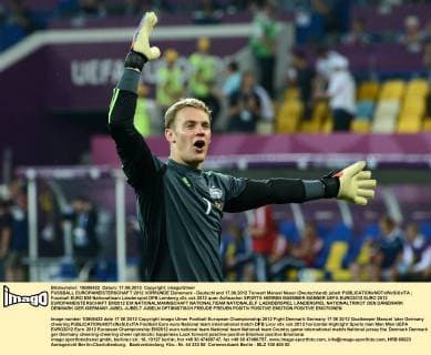 FUSSBALL EUROPAMEISTERSCHAFT 2012 VORRUNDE Dänemark - Deutschland 17.06.2012 Torwart Manuel Neuer (Deutschland) jubelt 
