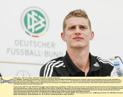 Lars BENDER, 15 DFB PK, Pressekonferenz Portrait, Porträt Aktion, Einzelbild DEUTSCHLAND Gruppenspiel, Gruppe B , Deutsche Fussball Nationalmannschaft, DFB EM Euro 2012 am 18.06.2012 in DANZIG, P o l e n, Europameisterschaft 2012 in P o l e n, U k r a i n e