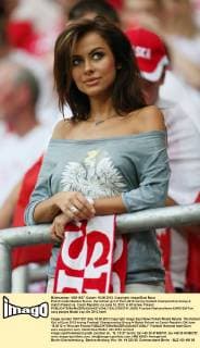 Polish model Natalia Siwiec, the hottest girl of Euro 2012 during football championship Group A match Poland vs. Czech Republic on June 16, 2012 in Wroclaw, Poland.  EN_01033747_0005