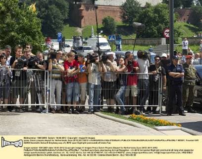 press Dutch players depart for Netherlands Euro 2012 2011 2012 xVIxMAURICExVANxSTEENxIVx 983991
