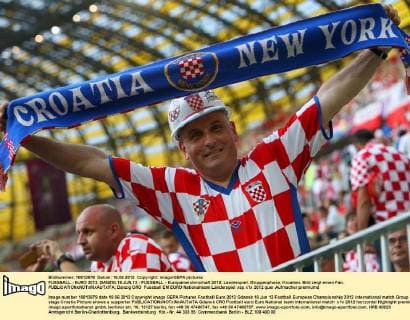 FUSSBALL - EURO 2012, DANZIG,18.JUN.12 - FUSSBALL - Europameisterschaft 2012, Länderspiel, Gruppenphase, Kroatien. Bild zeigt einen Fan. 