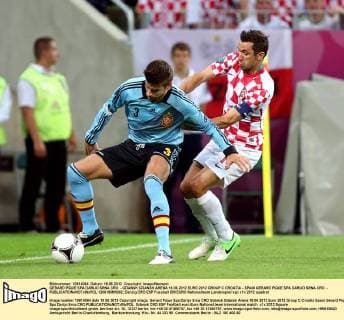 GERARD PIQUE SPA DARIJO SRNA CRO - GDANSK GDANSK ARENA 18.06.2012 EURO 2012 GROUP C CROATIA - SPAIN GERARD PIQUE SPA DARIJO SRNA CRO -  120618MIN002