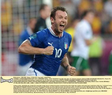 FUSSBALL EUROPAMEISTERSCHAFT 2012 VORRUNDE Italien - Irland 18.06.2012 Torjubel nach dem 1:0: Antonio Cassano (Italien) 