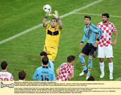 GDANSK 18.06.2012 - UEFA EURO 2012 CHAMPIONSHIP GROUP C MATCH: CROATIA - SPAIN 0:1 IKER CASILLAS GERARD PIQUE VEDRAN CORLUKA -  0S3G7828