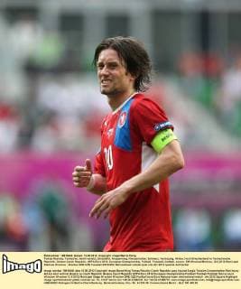 Tomas Rosicky, Tschechei, leicht verletzt, Einzelbild, Anspannung, Konzentration, Schmerz, Verletzung, Aktion, hoch Griechenland vs Tschechische Republik, Greece-Czech Republic, UEFA-Euro 2012, European Championship, Fußball, Fussball, football, soccer, EM Wroclaw Breslau, 12.6.2012 Municipal Stadium Wroclaw