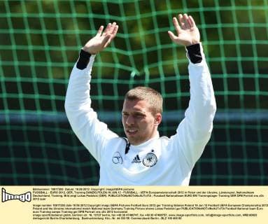 FUSSBALL - EURO 2012, GER, Training DANZIG,POLEN,19.JUN.12 - FUSSBALL - UEFA Europameisterschaft 2012 in Polen und der Ukraine, Länderspiel, Nationalteam Deutschland, Training. Bild zeigt Lukas Podolski (GER). 