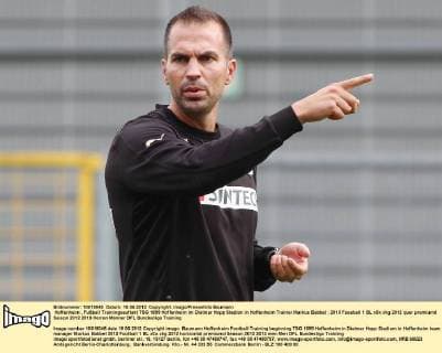 Hoffenheim , Fußball Trainingsauftakt TSG 1899 Hoffenheim im Dietmar Hopp Stadion in Hoffenheim Trainer Markus Babbel
