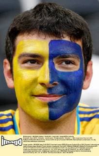 Fussball - Euro 2012 - Donetsk - Länderspiel - Gruppenphase - Ukraine - - Bild zeigt einen Fan von UKR. 