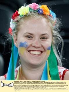 Fussball - Euro 2012 - Donetsk - Länderspiel - Gruppenphase - Ukraine - - Bild zeigt einen Fan. 