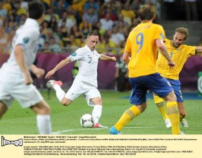 Franck Ribery (FRA) Olof Mellberg (SWE), Schweden - Frankreich xNxLeGouicxFEPx 