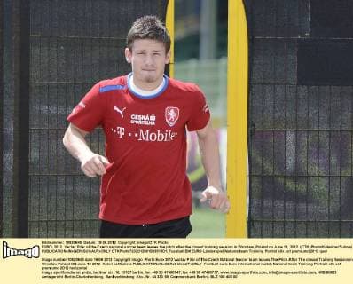 EURO, 2012. Vaclav Pilar of the Czech national soccer team leaves the pitch after the closed training session in Wroclaw, Poland on June 19, 2012. (CTKxPhoto KaterinaxSulova)  CTKPhoto723201206190351501