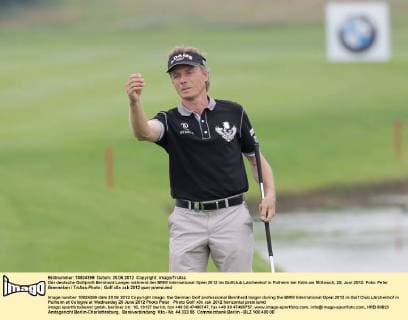 Der deutsche Golfprofi Bernhard Langer während der BMW International Open 2012 im Golfclub Lärchenhof in Pulheim bei Köln am Mittwoch, 20. Juni 2012. Foto: Peter Brenneken TriAss-Photo