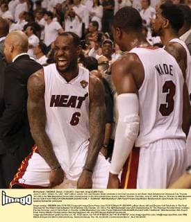 June 21, 2012 - Miami, FL, USA - MVP LeBron James, left, and Dwyane Wade celebrate in the final seconds as the Miami Heat defeated the Oklahoma City Thunder, 121-106 in the NBA Basketball Herren USA championship at the AmericanAirlines Arena in Miami, Florida, Thursday, June 21, 2012. Heat vs. Thunder in NBA Basketball Herren USA Finals - ZUMAm67