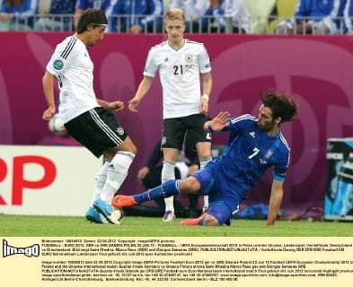 FUSSBALL - EURO 2012, GER vs GRE DANZIG,POLEN,22.JUN.12 - FUSSBALL - UEFA Europameisterschaft 2012 in Polen und der Ukraine, Länderspiel, Viertelfinale, Deutschland vs Griechenland. Bild zeigt Sami Khedira, Marco Reus (GER) und Giorgos Samaras (GRE). 