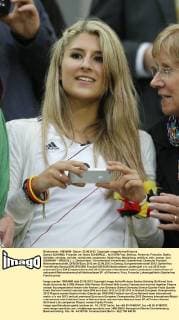 Sandra SCHÖNIG, Freundin von Andre SCHÜRRLE, , Nr.9 DFB Frau, Ehefrau, Partnerin, Freundin, Gattin, Geliebte, verlobte, verliebt, verheiratet, zusammen, Spielerfrau, Begleitung, weiblich, wife, woman, love GERMANY - GREECE ( : ), Deutschland - Griechenland Viertelfinale, Quarterfinal, Deutsche Fussball Nationalmannschaft, DFB EM Euro 2012 am 22.06.2012 in Danzig, Europameisterschaft 2012