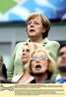 GDANSK GDANSK ARENA 22.06.2012 EURO 2012 QUARTERFINAL GERMANY - GREECE, Bundeskanzlerin ANGELA MERKEL  120622MIN038