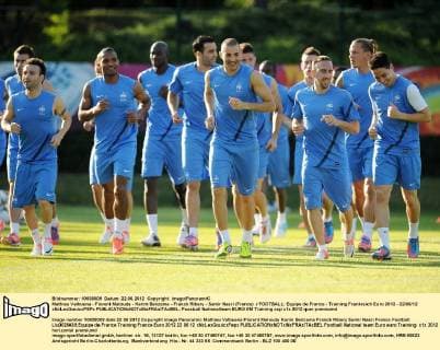 Mathieu Valbuena - Florent Malouda - Karim Benzema - Franck Ribery - Samir Nasri (France) FOOTBALL: Equipe de France - Training Frankreich Euro 2012 - 22 06 12 xNxLexGouicxFEPx 