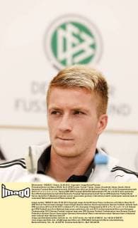 Pressekonferenz mit Marco REUS, Nr.21 DFB Portrait, Porträt Trainer, Coach, Einzelbild, Geste, Gestik, Mimik Deutsche Fussball Nationalmannschaft, DFB EM Euro 2012 am 23.06.2012 in Danzig, P O L E N, Europameisterschaft 2012 in P o l e n, U k r a i n e