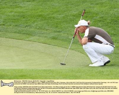 Greenlesen von Marcel Siem (GER) an Loch 11 BMW International Open 2012, Germany, Köln 23.06.2012, Golf Club Gut Lärchenhof, Puhlheim Köln Samstag