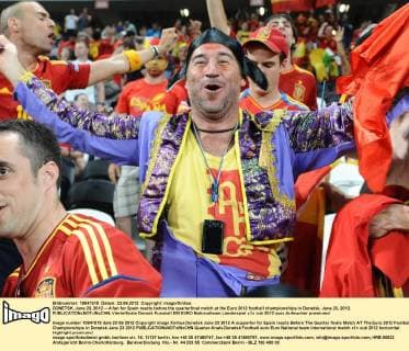 DONETSK, June 23, 2012 -- A fan for Spain reacts before the quarterfinal match at the Euro 2012 football championships in Donetsk, June 23, 2012. 