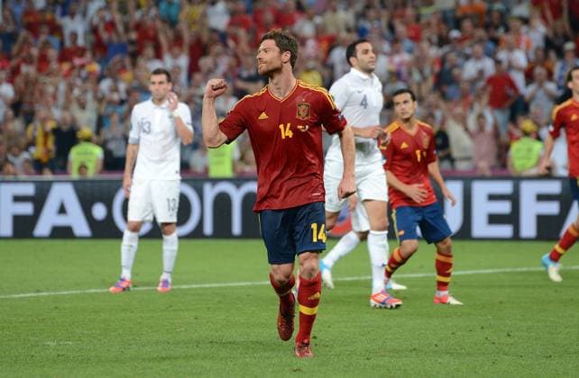 FUSSBALL EUROPAMEISTERSCHAFT 2012 VIERTELFINALE Spanien - Frankreich 23.06.2012 Xabi Alonso (Spanien) jubelt nach seinem Tor zum 2:0 