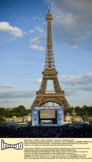 Public Viewing im Hyundai Fan Park Paris, Frankreich, vor dem Eiffelturm - 23 06 2012 JBAutissier 