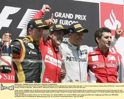 Kimi Räikkönen (Lotus Renault GP), Fernando Alonso (Scuderia Ferrari), Michael Schumacher (Mercedes GP) - re. Ferrari Renningenieur Andrea Stella GP Europa - Valencia 2012 Formel 1 Grand Prix Europa - Valencia 2012
