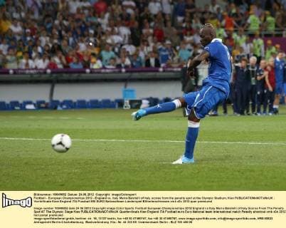 Football - European Championships 2012 - England vs. Italy Mario Balotelli of Italy scores from the penalty spot at the Olympic Stadium, Kiev 