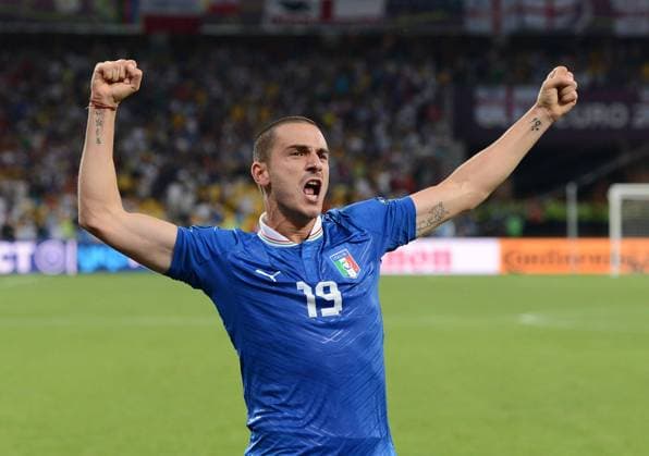 FUSSBALL EUROPAMEISTERSCHAFT 2012 VIERTELFINALE England - Italien 24.06.2012 Leonardo Bonucci (Italien) jubelt über den Einzug in das Halbfinale 