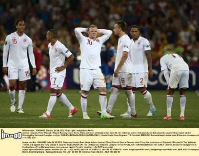 Joleon Lescott, Theo Walcott, Wayne Rooney, John Terry, Glen Johnson of England On June 24, the national teams of England and Italy played a quarterfinal match on the Olimpiyskiy National Complex in Kyiv. 