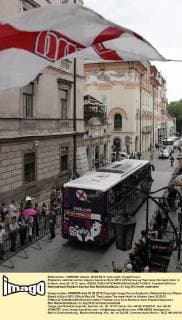 England s national soccer players board an Euro 2012 official bus as they leave the team hotel in Krakow June 25, 2012. lemi_120625 
