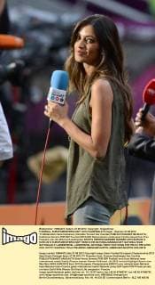 FUSSBALL EUROPAMEISTERSCHAFT 2012 HALBFINALE Portugal - Spanien 27.06.2012 TV-Moderatorin Sara Carbonero (Verlobte Torwart Iker Casillas) 